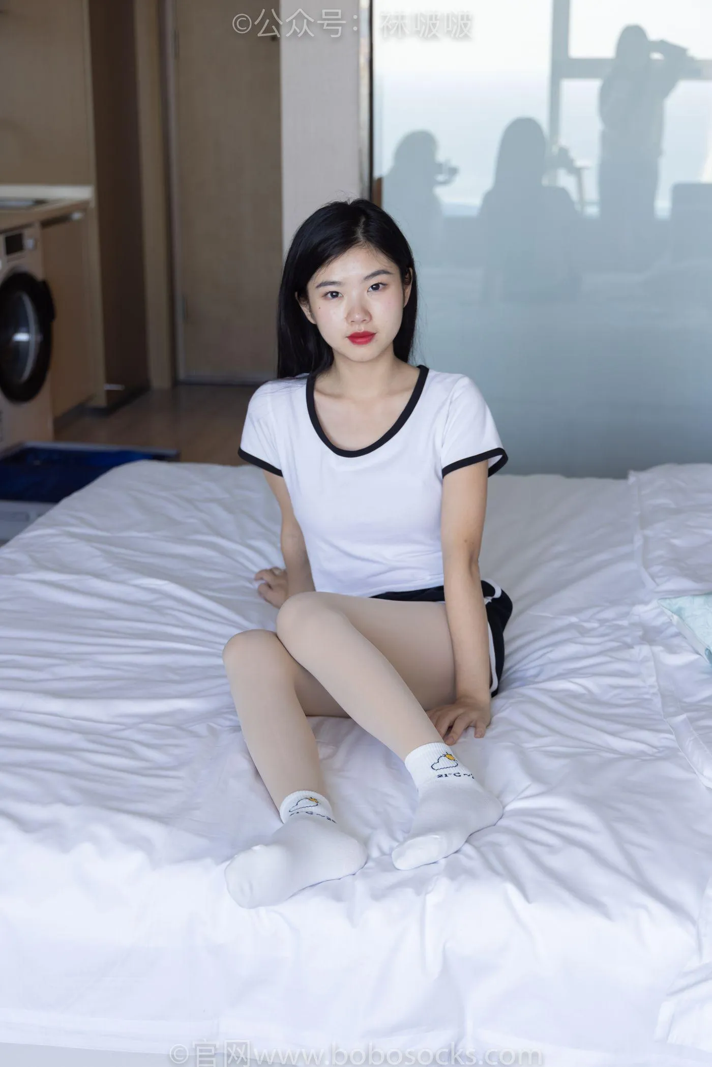 [BoBoSocks袜啵啵]NO.031 小奶熊-AJ板鞋、白棉袜、厚肉丝 [149P]插图6